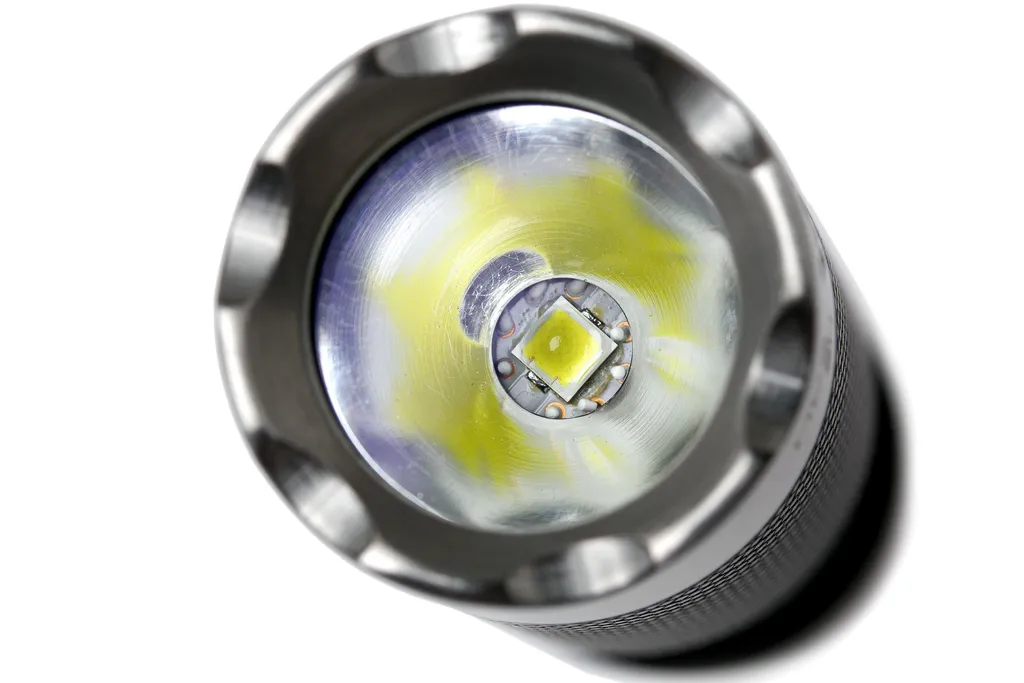 HDS Systems EDC Custom lampe de poche LED, 325 Lumen, Interrupteur rotatif