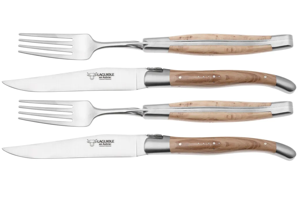 Laguiole en Aubrac CCF99GOIHL, set de couverts 4 pièces, chêne