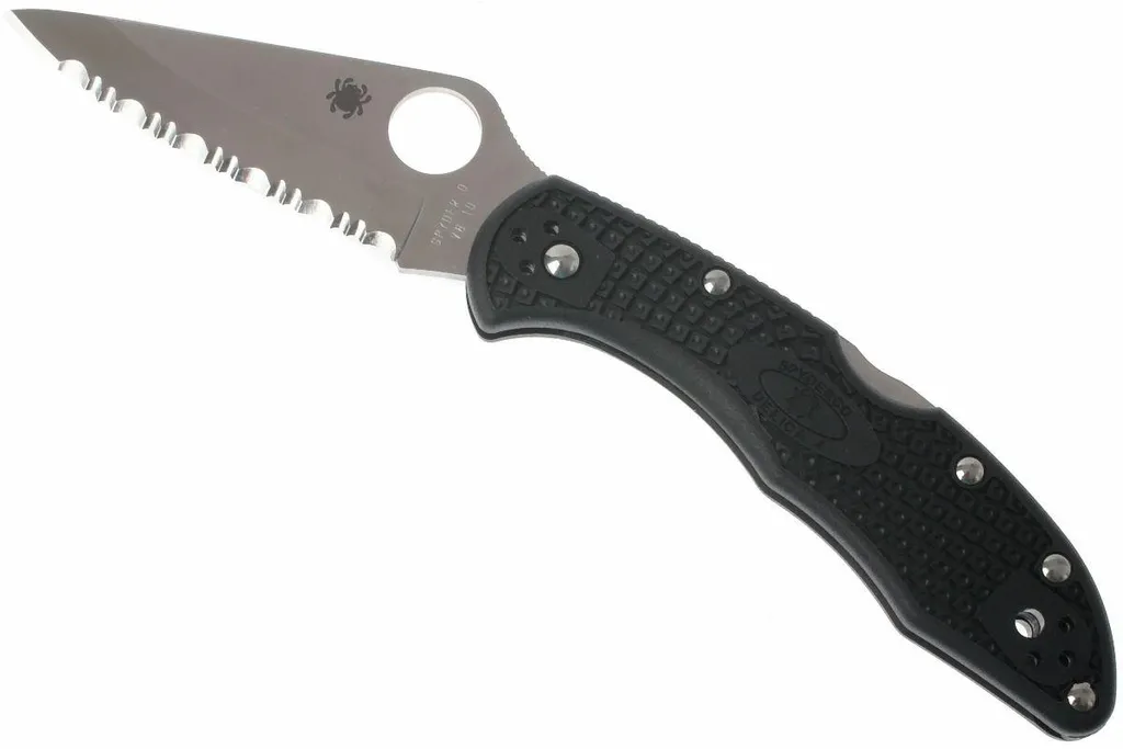 Spyderco Delica 4 C11SBK serrated couteau de poche
