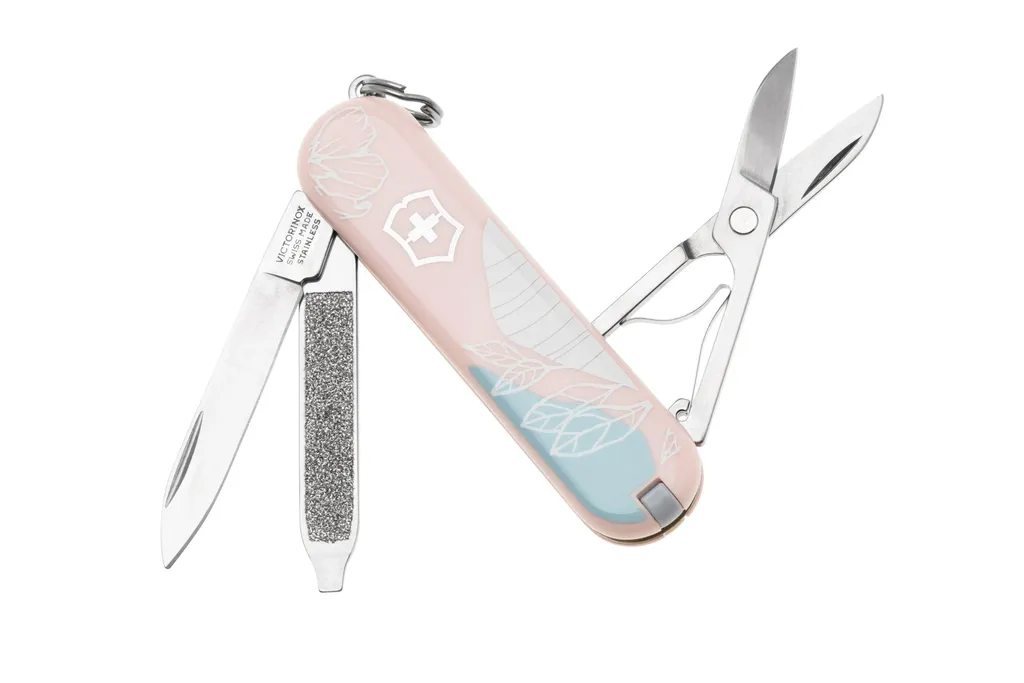 Victorinox Classic SD Paris Style 0.6223.E221 Couteau suisse